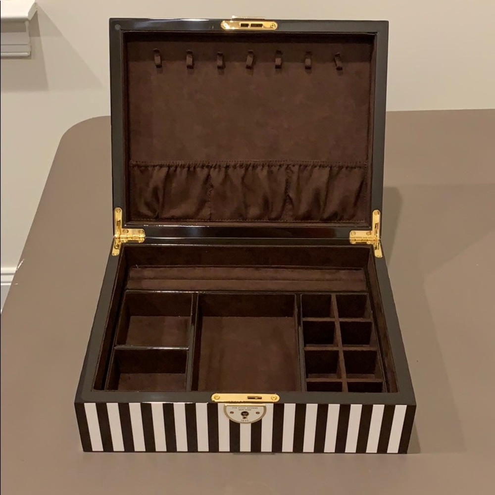 Henri Bendel Jewelry Box